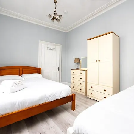 Center 3br Flat -16 Min Bus To Temple Bar