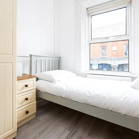 Apartment Center 3br Flat -16 Min Bus To Temple Bar