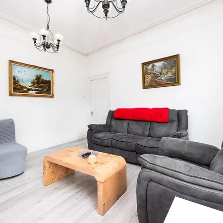 Center 3br Flat -16 Min Bus To Temple Bar * Dublin