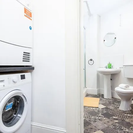 Center 3br Flat -16 Min Bus To Temple Bar Dublin